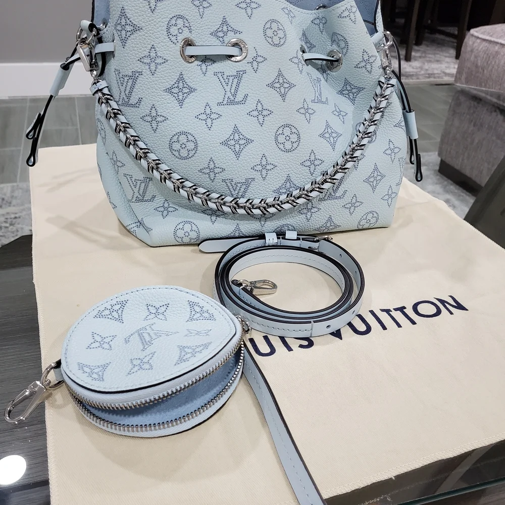 Louis Vuitton Light Blue Monogram Bag - Picture 6 of 10